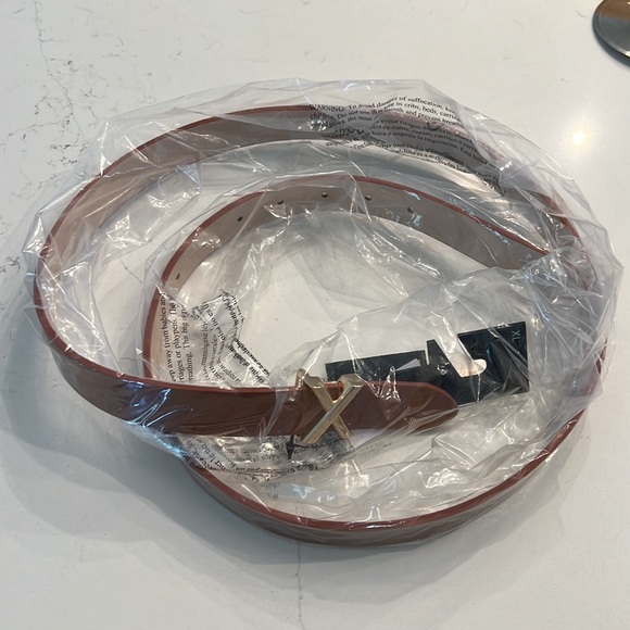 Solid X Buckle Belt - Picture 3 of 4